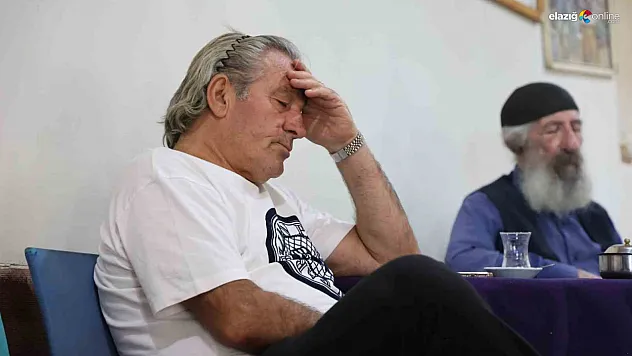 Elazığ'da Uyutan Kahvehane! Gelenler Uyumadan Çıkamıyor!