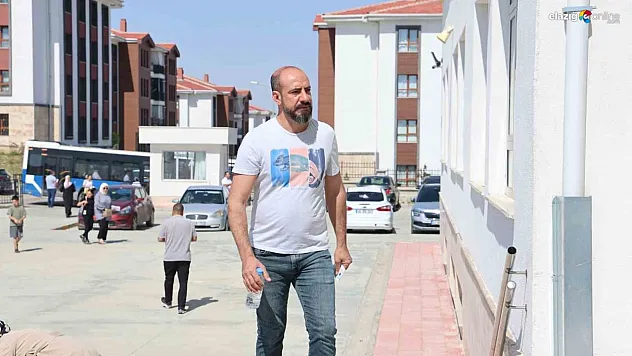 Telaşlı halleri ve kullandıkları cümleler güldürdü