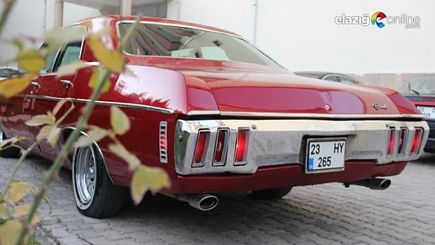 Bu otomobil 50 yaşında, fiyatı ev değerinde