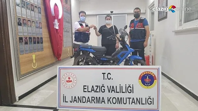 Çalınan motosiklet bulunarak sahibine teslim edildi