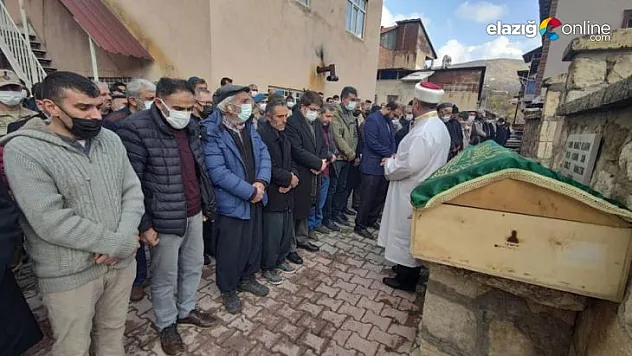 Çemişgezek'teki kazada hayatını kaybeden güvenlik korucusu son yolculuğuna uğurlandı