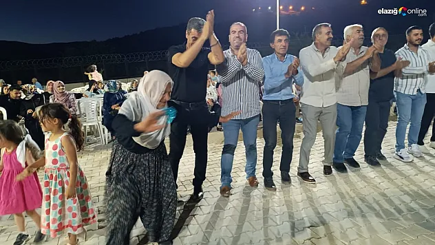 Çemişgezekli 83 yaşındaki Şerife Nine'den muhteşem halay şov!