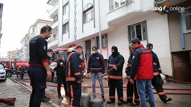 Çıkan yangında itfaiyenin dikkati faciayı önledi