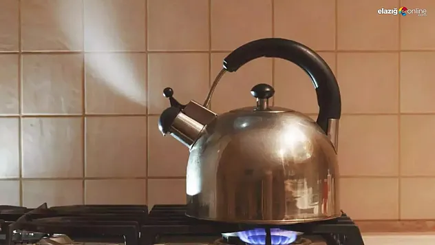 Demliklerdeki kireç ve tortu izlerine son! İşte mucizevi temizlik yöntemi