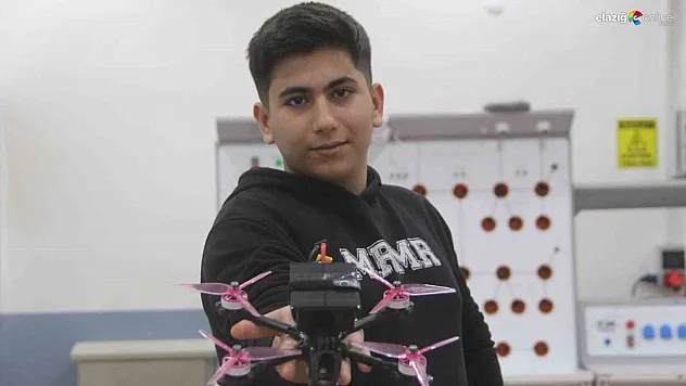 Hayali olan güneş enerjili yarış dronu yaptı