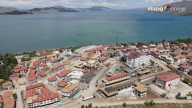 Depremin merkezi Sivrice'de dönüşüm sürüyor