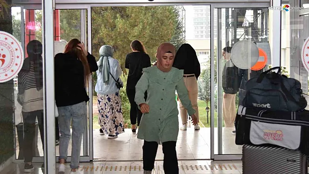 Öğrenciler yurtlara yerleşmeye başladı