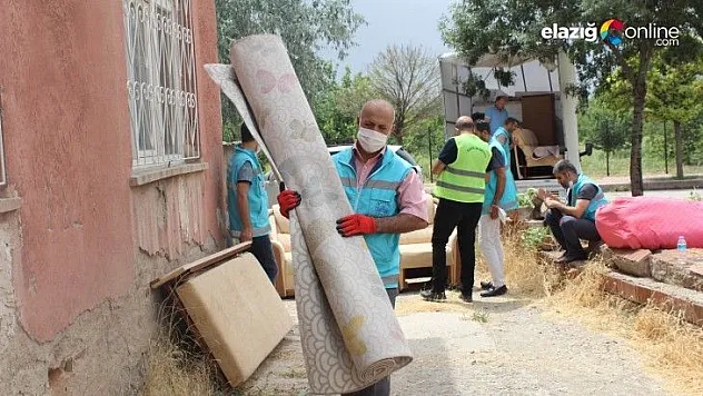 Devletin şefkatli eli depremzede aileye dokundu