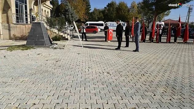 Dicle'de 24 Kasım Öğretmenler Günü kutlandı