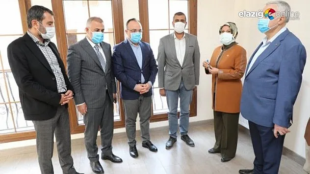 Dilek ve Petek Sitesi'nde 17 Hak Sahibine Anahtarları Teslim Edildi