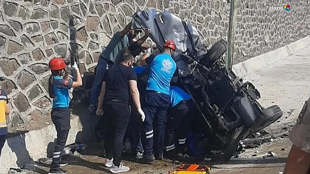 Tunceli'de korkunç kaza: 1'i ağır 6 yaralı
