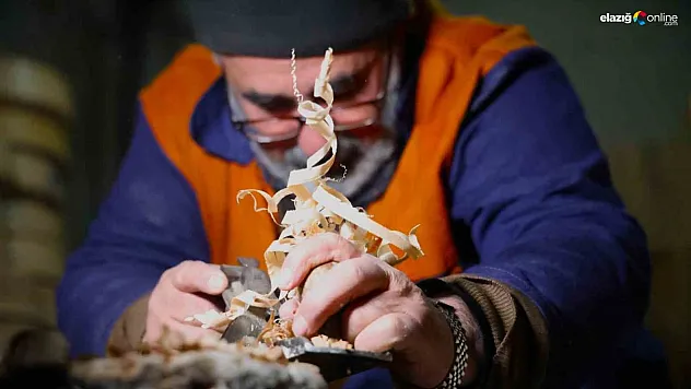 Ahşap işçiliğinde 25 yıllık deneyimiyle dikkat çekiyor!