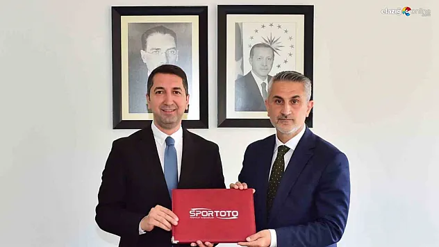 Sporun Kalbi Elazığ'da Atacak: 8 Yeni Futbol Sahası Yapımı Onaylandı!