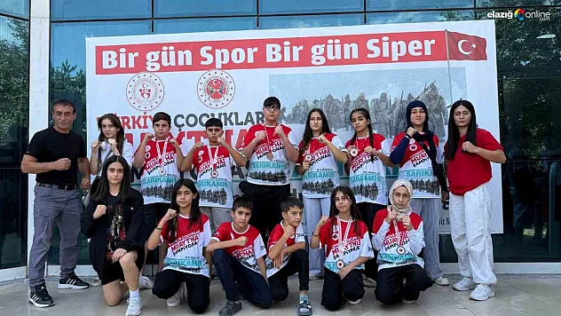Türkiye Muay Thai Şampiyonası'nda Elazığ Rüzgarı: Alfa Hazar'dan 7 Madalya