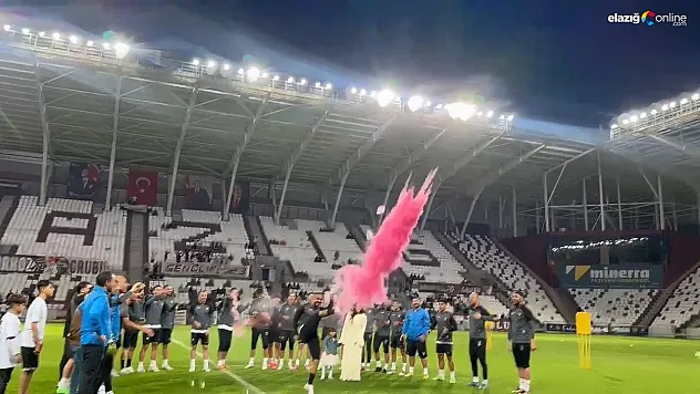 Elazığ Atatürk Stadyumu'nda renkli görüntüler