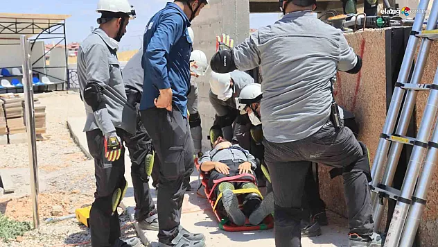 Elazığ Gönüllüleri Afetlere Hazır: ELBAK Ekibi Sınavla Gücünü Kanıtladı!