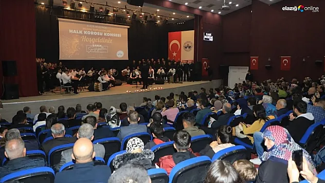 Elazığ Belediyesi Musiki Toplulukları Halk Korosu ilk konserini Elazığlılar için seslendirdi
