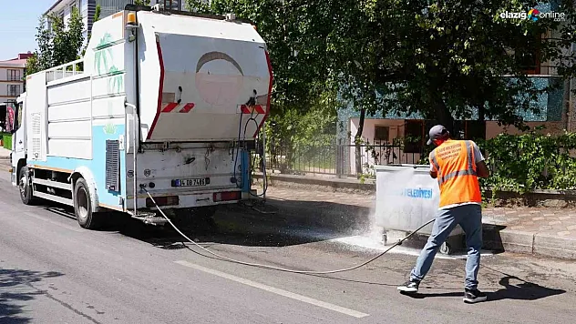 Ataşehir Mahallesi'nde Temizlik Hareketliliği: Belediye Ekipleri Seferber Oldu!