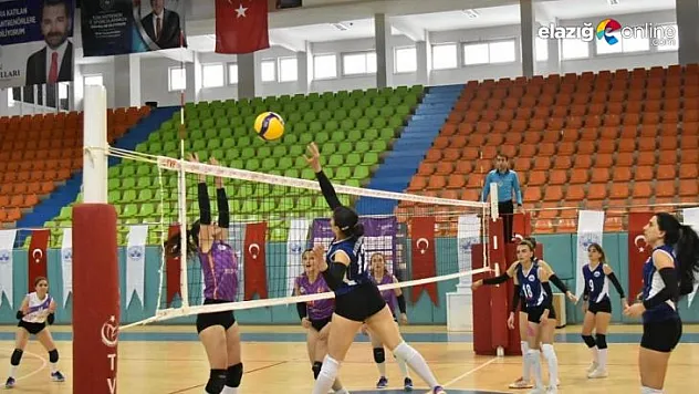 Elazığ Belediyesi Voleybol Bağlar Belediye deplasmanında