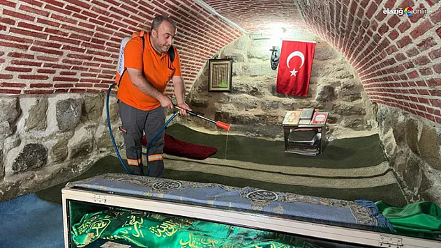 Elazığ Belediyesinden bayram temizliği