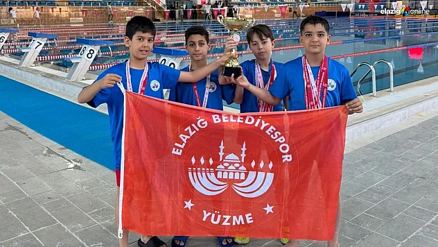 Elazığ'da 175 Sporcunun Yarıştığı Yüzme Festivalinde Belediyespor Fırtınası!