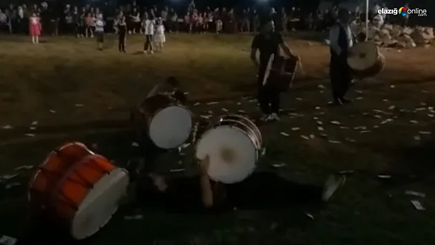 5 davulcunun yaptığı gösteri büyük beğeni topladı