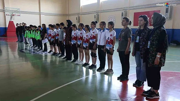 Elazığ'da Çocuklara Özel Şenlik! Geleneksel Oyunlarla Hem Eğlendiler Hem Öğrendiler!