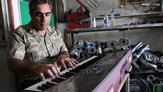 Elazığ'da Hem Usta Hem Müzisyen: Sanayide Başlayan Müzik Tutkusu