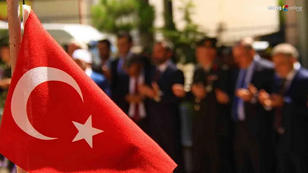 15 Temmuz'da şehitlikler ziyaret edilerek, mevlit okundu