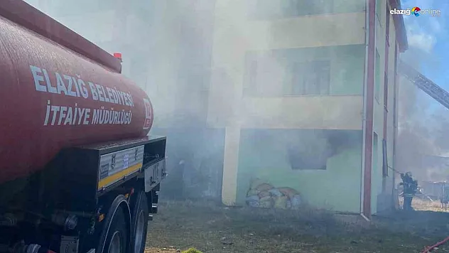 3 katlı binada korkutan yangın