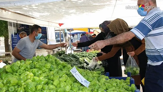 Elazığ'da pazarlar gerekli tedbirler alınarak açıldı