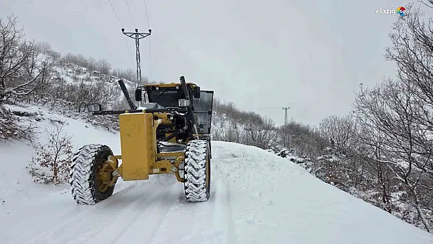 Elazığ'da kar esareti kırılıyor: 335 köy yolu ulaşıma açıldı