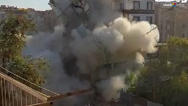 5 katlı binaya tek dokunuş yetti!