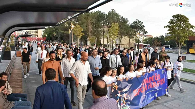 Sporun geleceği Elazığ'da şekilleniyor: Amatör Spor Haftası kortej yürüyüşüyle başladı!