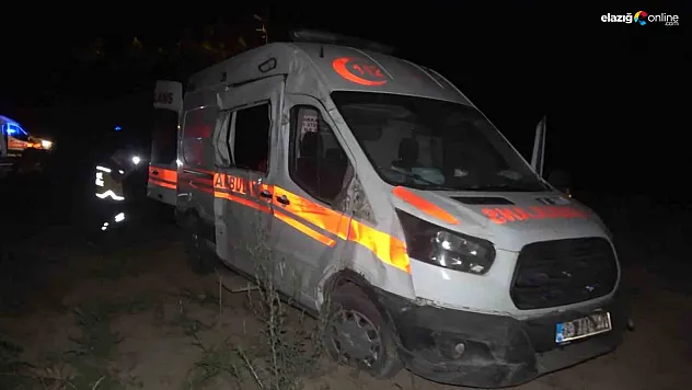 Hasta Taşıyan Ambulans Elazığ'da Kaza Yaptı!