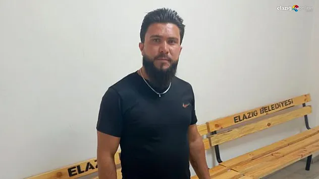 Elazığ'da Aranan Yabancı Uyruklu Şahıs Çiçek Satarken Yakalandı!