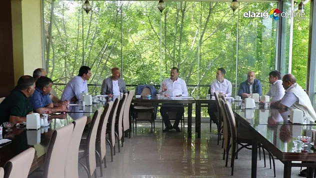 Elazığ'da arıcıların sorun ve çözüm önerileri görüşüldü