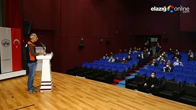 Elazığ Belediye personeline afet eğitimi semineri