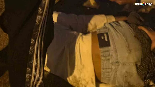 Elazığ Sarayatik Mahallesi'nde Bıçaklı Kavga! Polis Şüpheliyi Arıyor!