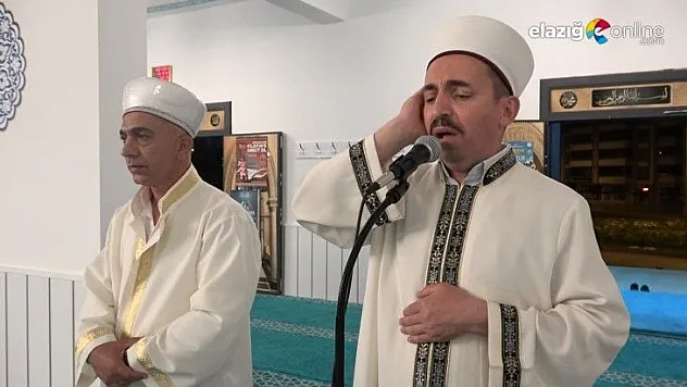 Elazığ'da bin 11 camide eş zamanlı sela sesleri yükseldi