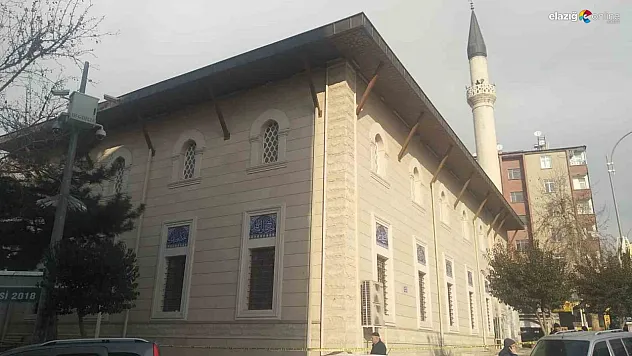 Merkez yeni cami ibadete kapatıldı