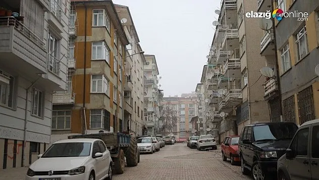 Elazığ'da cadde ve sokaklar sessizliğe büründü