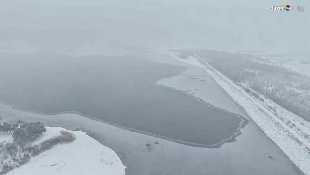 Elazığ'ın meşhur ayazı geri döndü: Cip Barajı buz kütlesine dönüştü