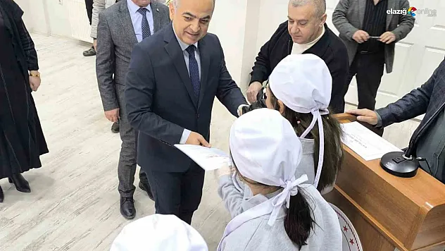 Önlükler takıldı, hünerler konuştu: Devlet korumasındaki kızlardan yemek şöleni