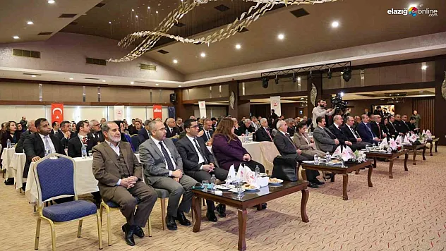Elazığ'da Cumhuriyet'in 100. yılında STK Çalıştayı yapıldı