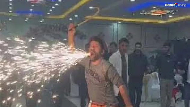 Davul, Meşale ve Sınırsız Show: Elazığlı 'Kosovalı Mami Can' İzleyenleri Mest Ediyor!