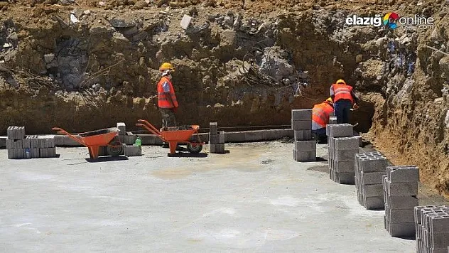 Elazığ'da deprem sonrası yıkılan okulların yerine 500 derslik