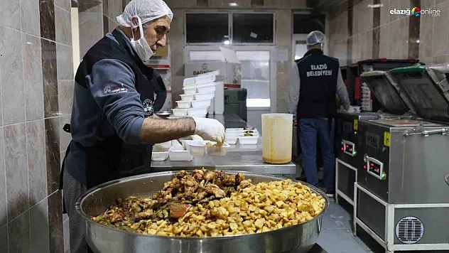 Elazığ'da Ramazan Bereketi! Her Gün 2.500 Kişiye İftar Yemeği!