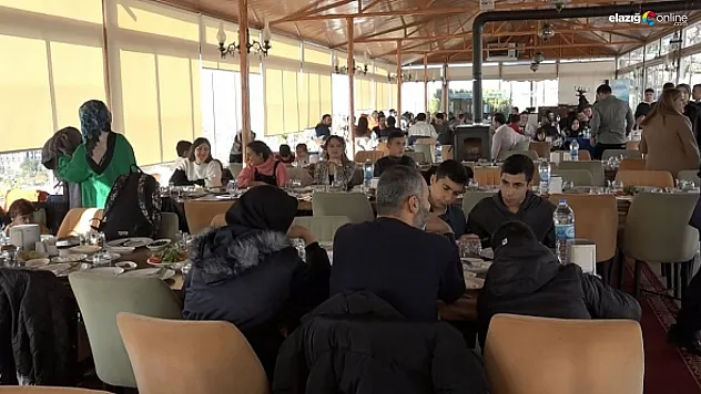 Elazığ'da Diş Hekimleri 'Ağız ve Diş Sağlığı Haftası'nda bir araya geldi