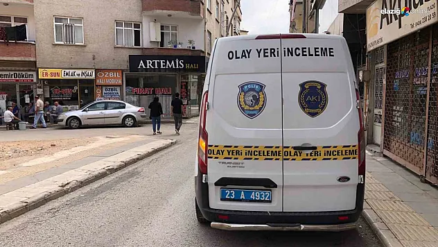 Elazığ'da Pencereden Düşen Yaşlı Kadın Olay Yerinde Can Verdi
